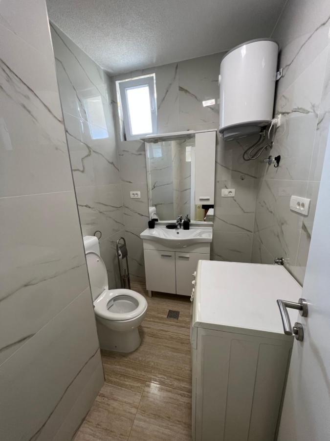 Apartment Vujcic Donji Okrug  Eksteriør bilde