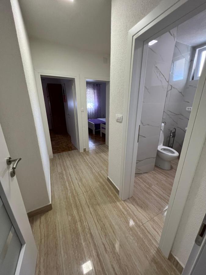 Apartment Vujcic Donji Okrug  Eksteriør bilde