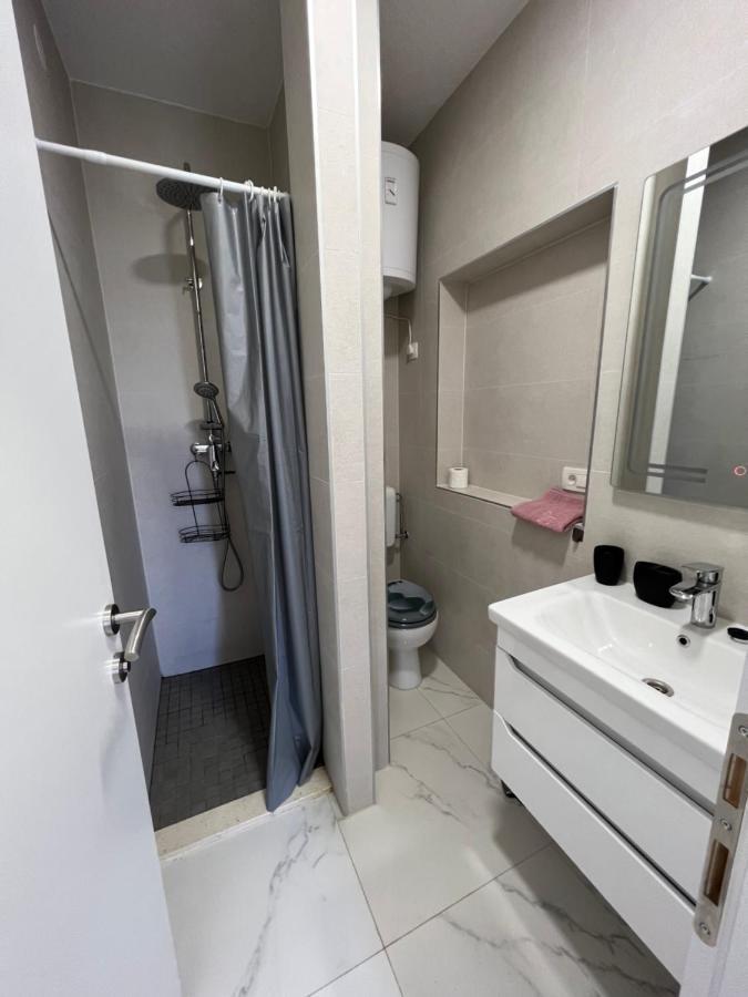 Apartment Vujcic Donji Okrug  Eksteriør bilde